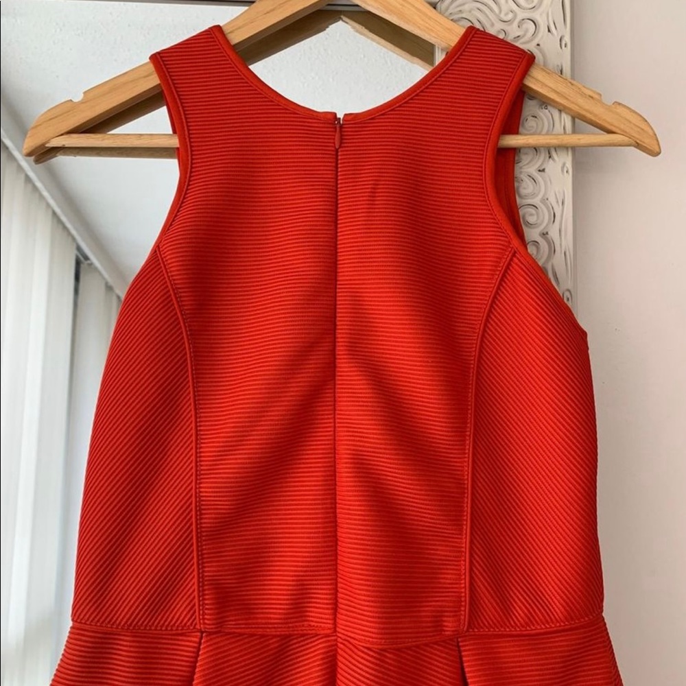Beautiful dress, size 2, never worn